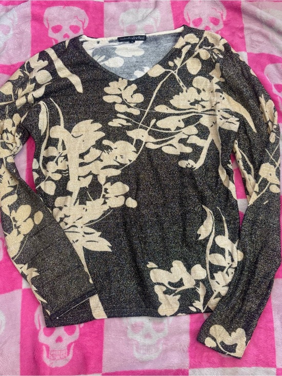 Pierri New York Tops - Pierri New York Metallic Floral V-Neck Blouse - Black & Cream